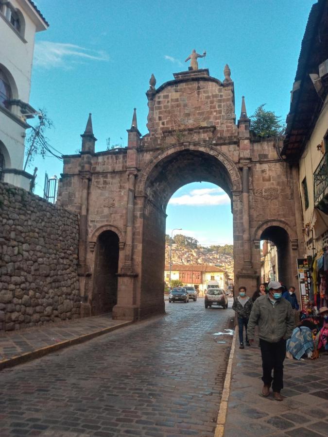 Monzerratt B&B Cuzco Esterno foto